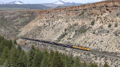 Rocky Mountaineer, Rockies to the Red Rocks
