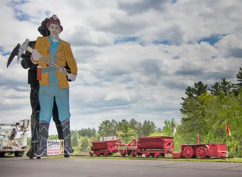 Iron Mountain Iron Mine Tour