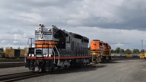 Santiam Excursion Trains